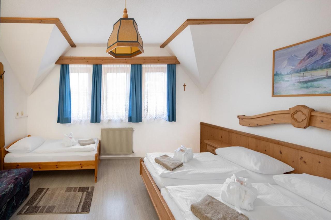 Waldschloessl Gasthof St. Lorenzen ob Murau Exterior foto